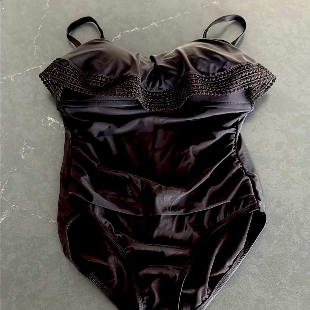 Kona Sol Crochet Flounce Classic One Piece Black Swimsuit Removable Straps